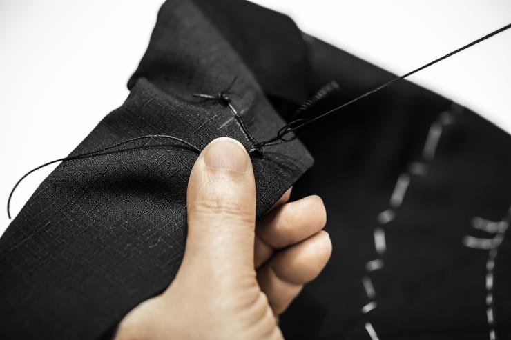 DIOR_MEN_SAVOIR-FAIRE_TAILLEUR OBLIQUE