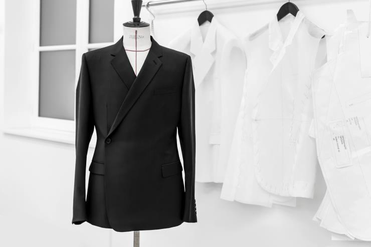 DIOR_MEN_SAVOIR-FAIRE_TAILLEUR OBLIQUE