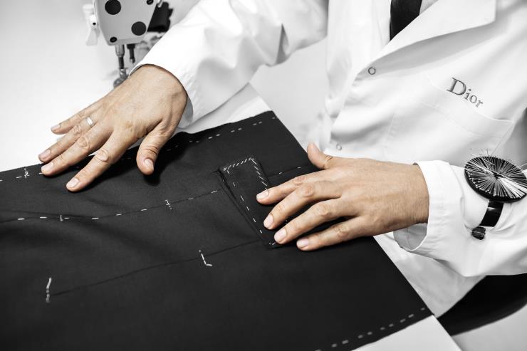 DIOR_MEN_SAVOIR-FAIRE_TAILLEUR OBLIQUE