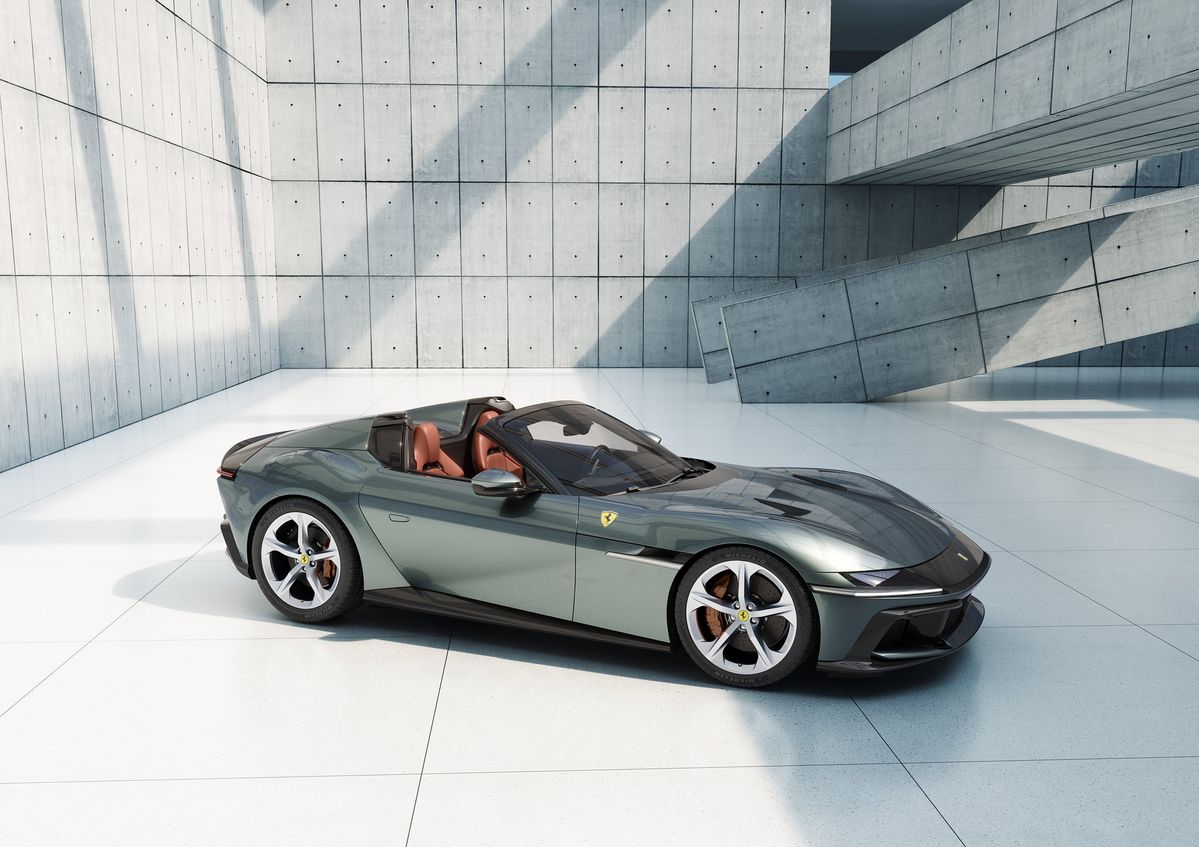 FERRARI 12CILINDRI SPIDER