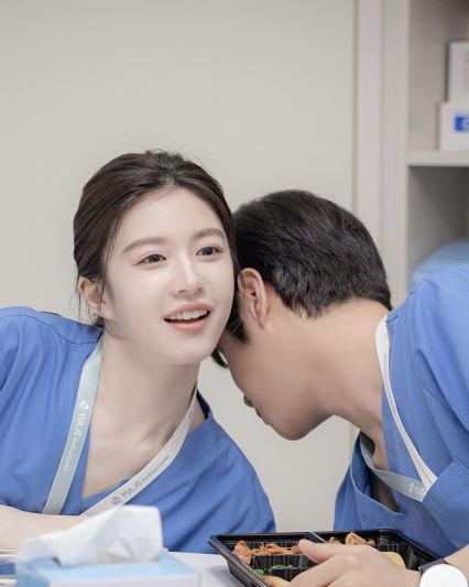 드라마 <언젠가는 슬기로울 의사생활>