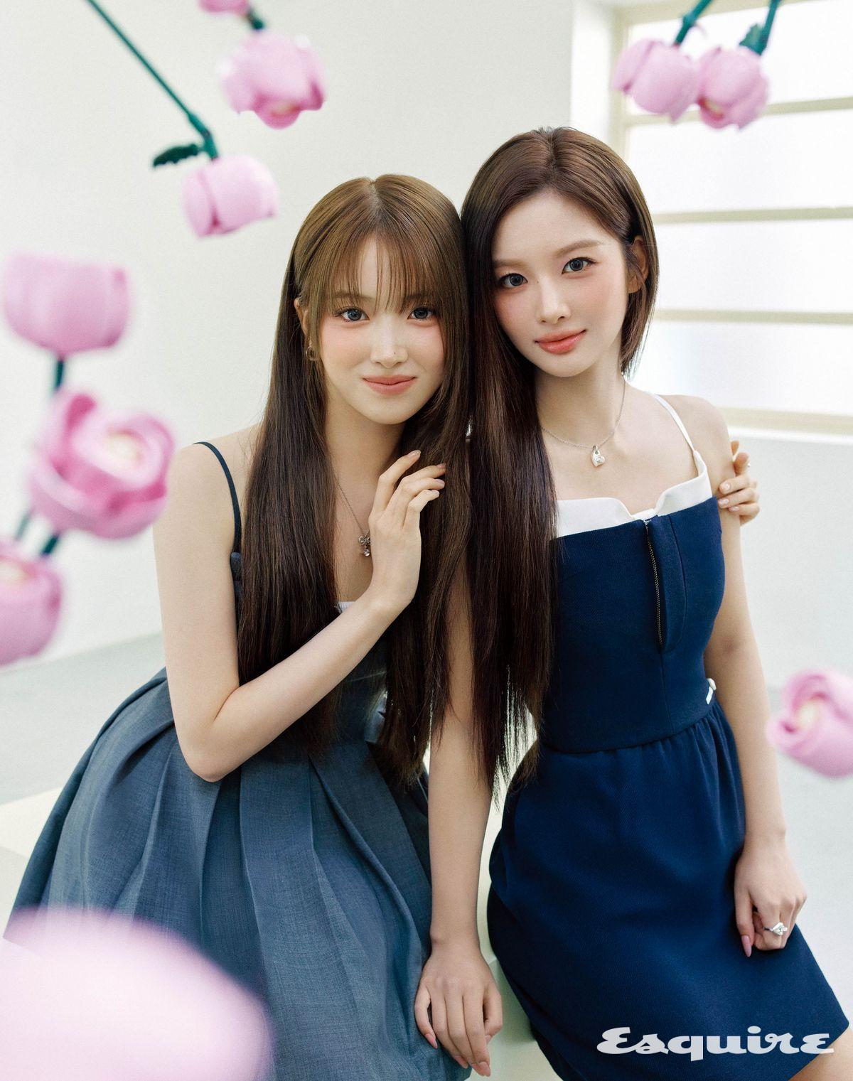 보태니컬 핑크 장미 꽃다발(10374) 레고. (지우) 원피스 슈슈통. 네크리스 비비안 웨스트우드. 링, 이어링 모두 애프터밀. (설윤) 코르셋 톱, 스커트 모두 슈슈통. 네크리스 비비안 웨스트우드. 링 파나쉬.