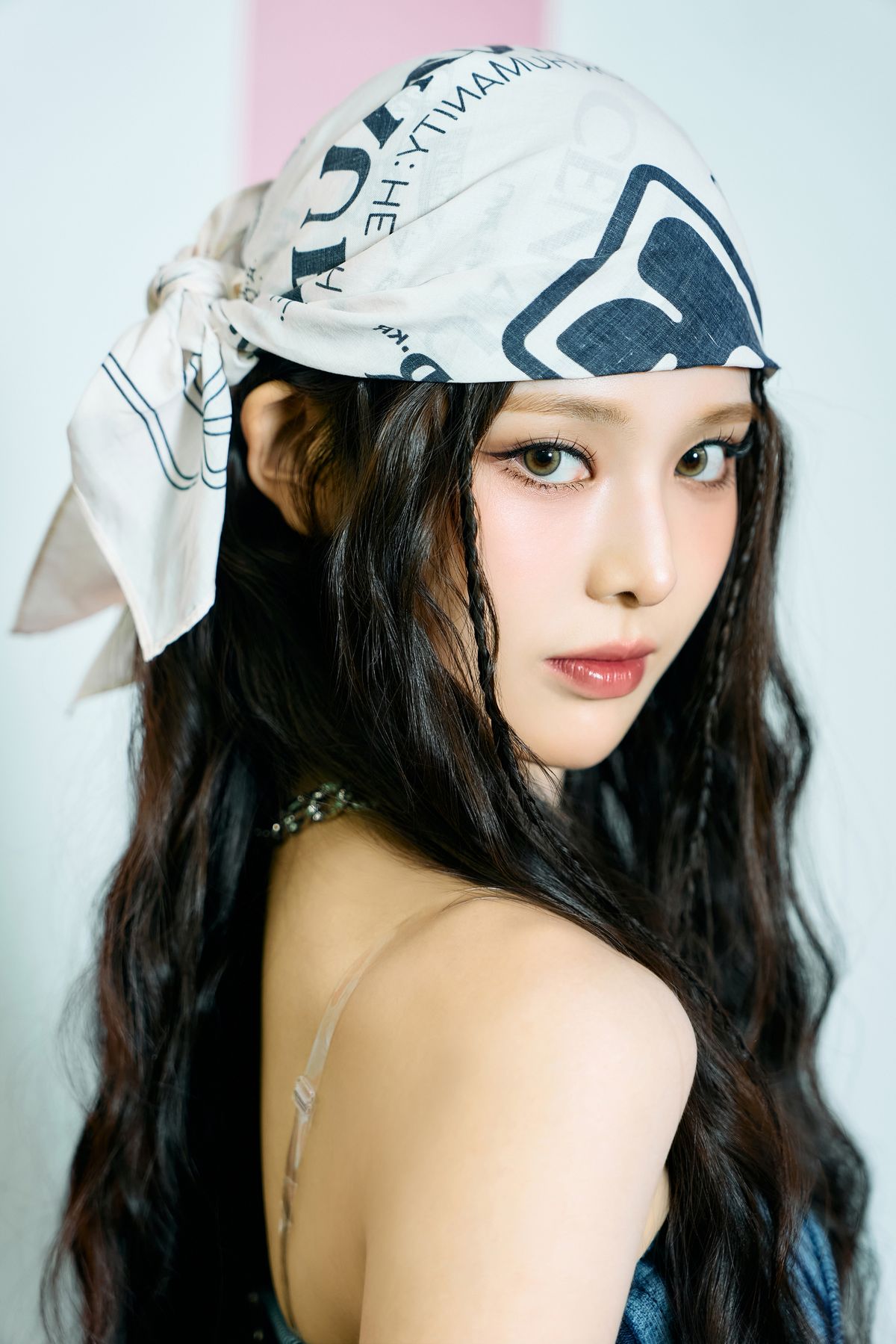 이즈나 iZNA 독점컷