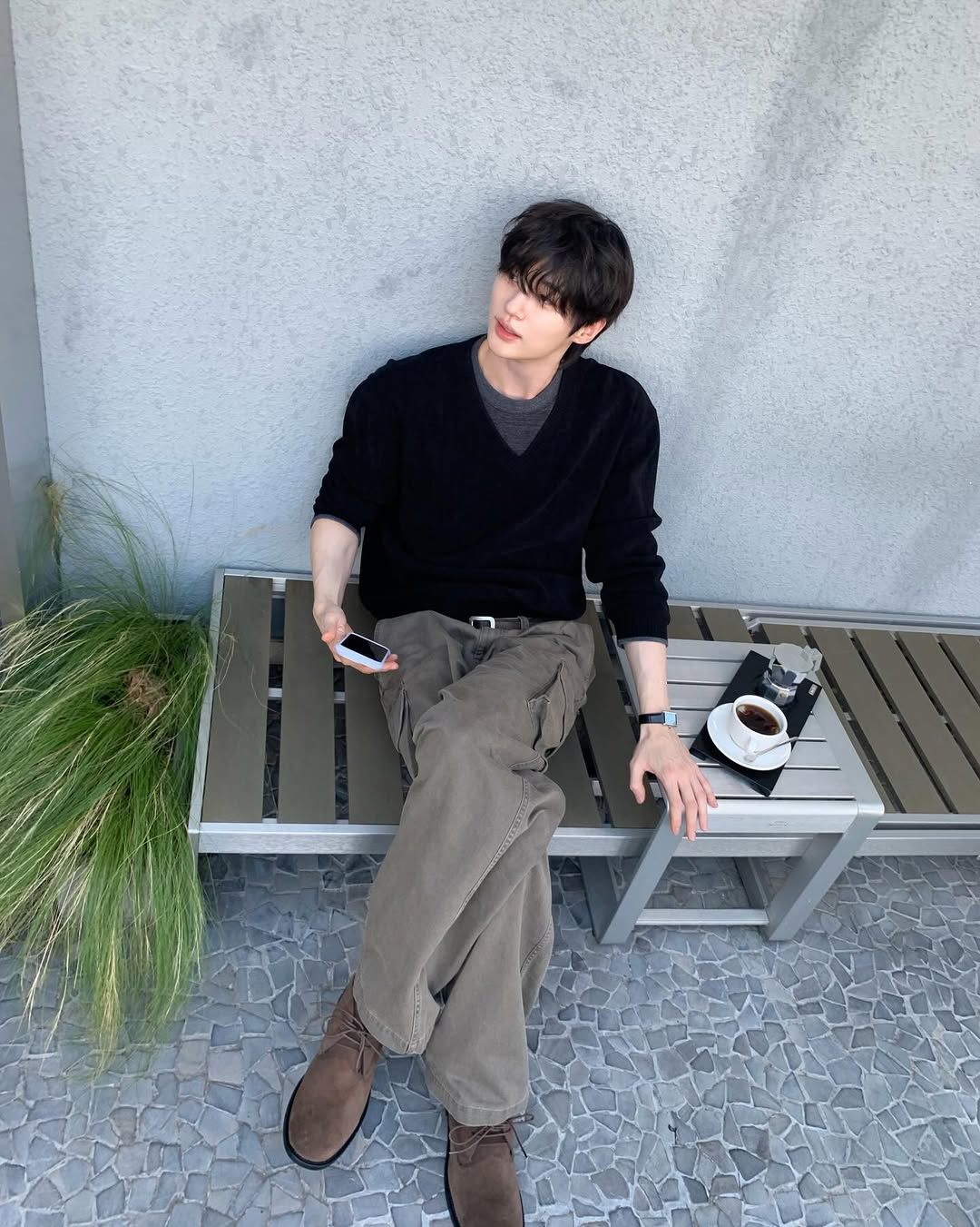 모카무스 컬러로 가을 스타일 완성하기/ 인스타그램 @byeonwooseok