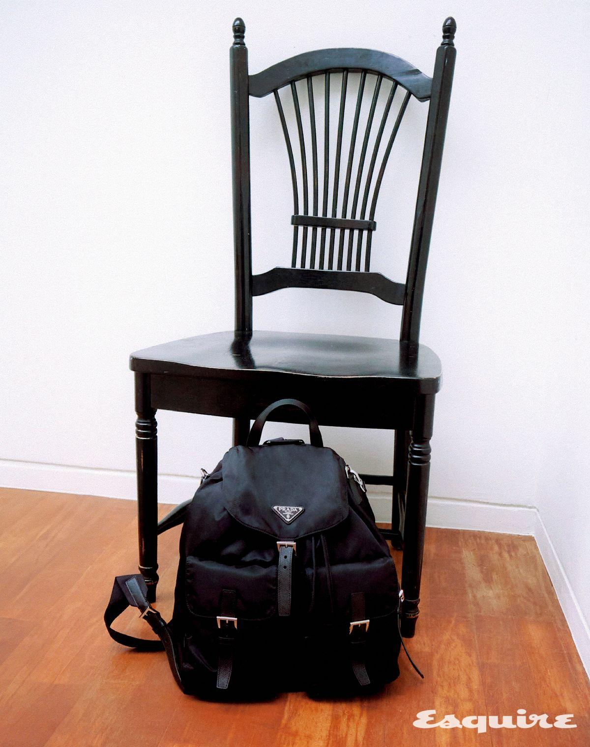 리나일론 백팩 가격 미정 프라다.