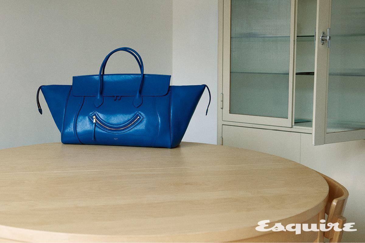 라지 스마일링 뉴 러기지 가격 미정 셀린느.