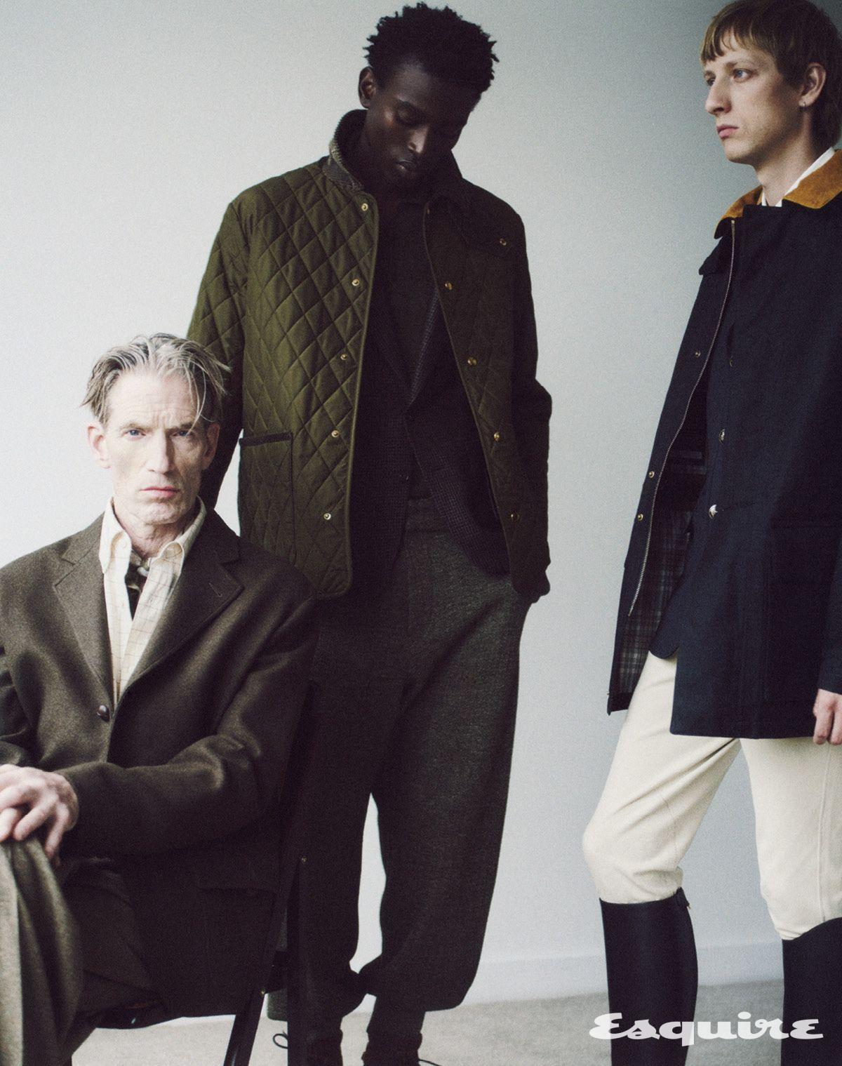 (왼쪽부터) 재킷, 셔츠, 팬츠, 스카프 모두 로로피아나. 재킷, 블레이저, 점퍼, 팬츠, 부츠 모두 로로피아나. 재킷, 블레이저, 셔츠, 팬츠, 부츠 모두 로로피아나.