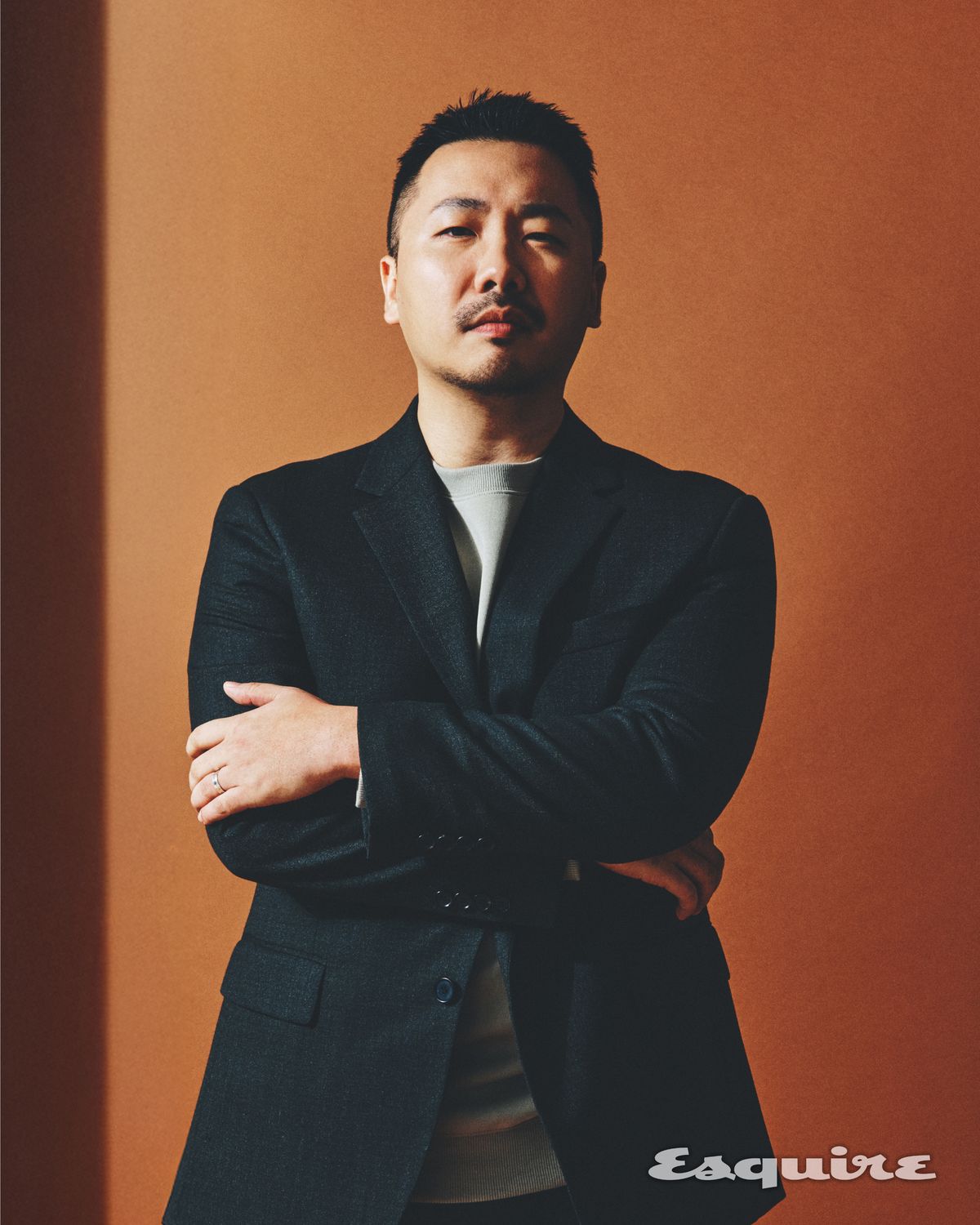 ESQUIRE KOREA x ZIOZIA 30th Anniversary <TRAVIE> EDITOR-IN-CHIEF Kang Hwasong