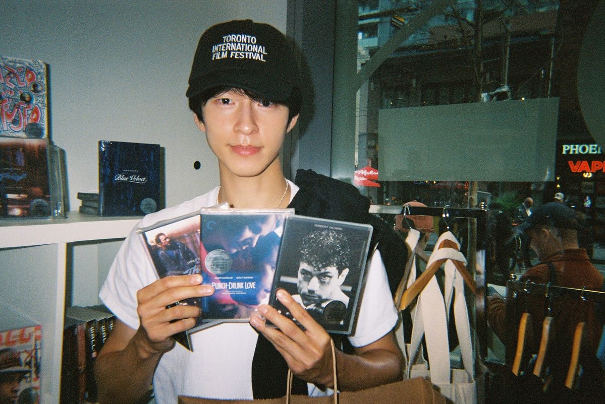 이미지 출처: 홍경 인스타그램