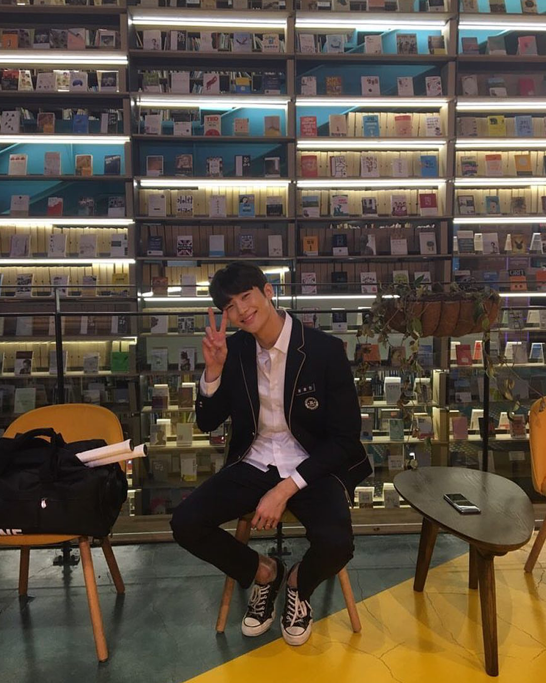 변우석 직립 보행의 역사