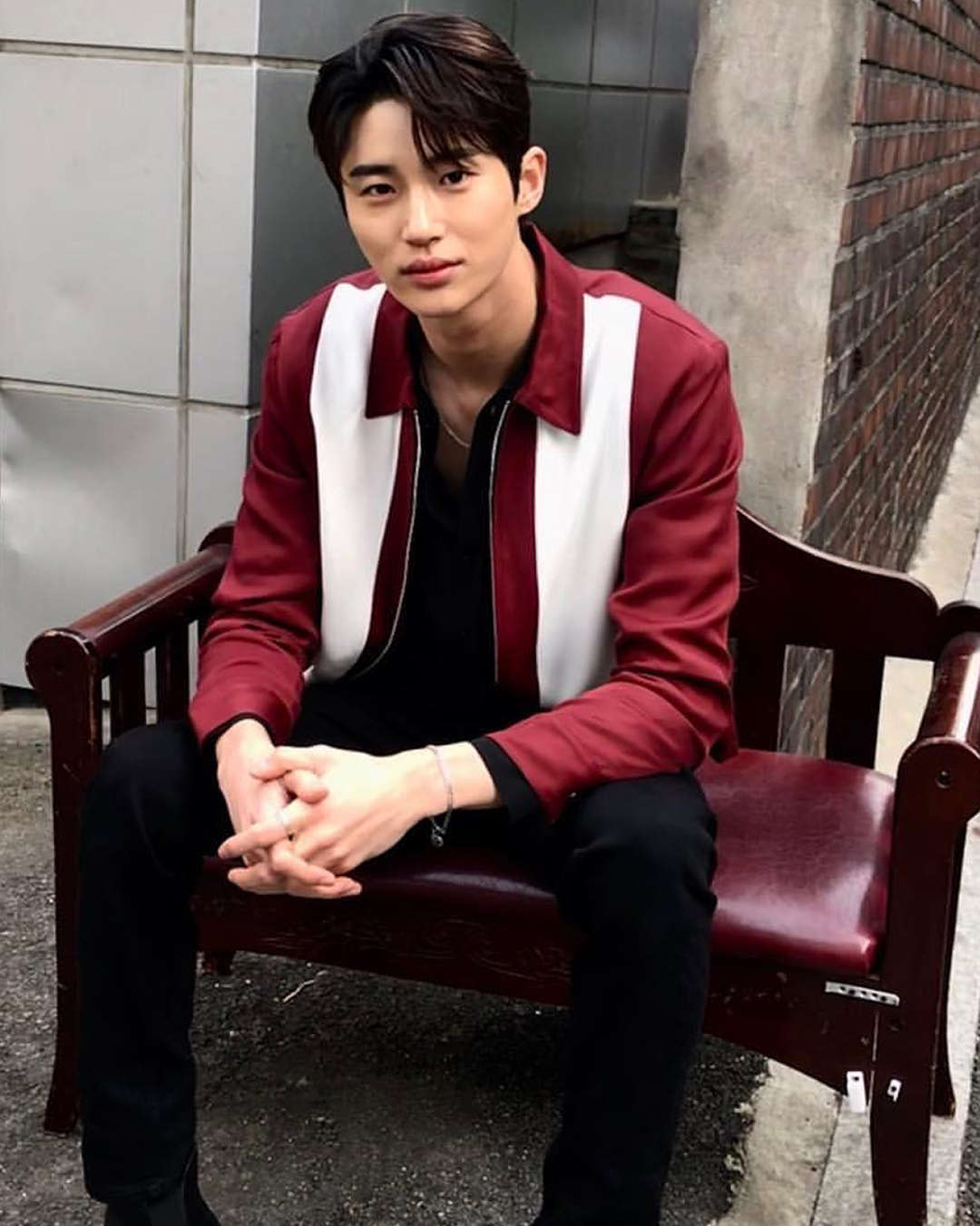 변우석 검색어를 입력하세요 WWW