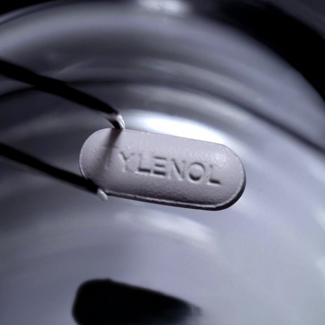 직장인의 긴장성 두통 / 출처: 인스타그램 @tylenol_korea