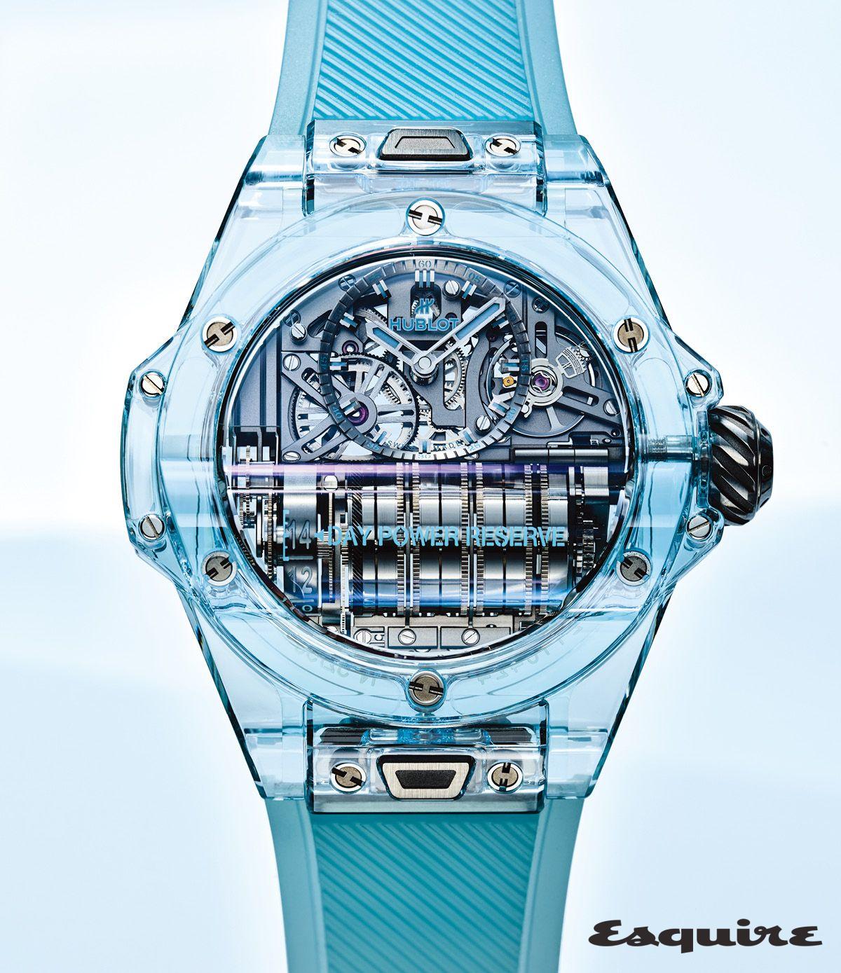 하나의 축에 7개의 배럴을 장착해 14일의 파워 리저브를 제공하는 빅뱅 MP-11 파워 리저브 14 데이즈 워터 블루 사파이어 2억원대 위블로.