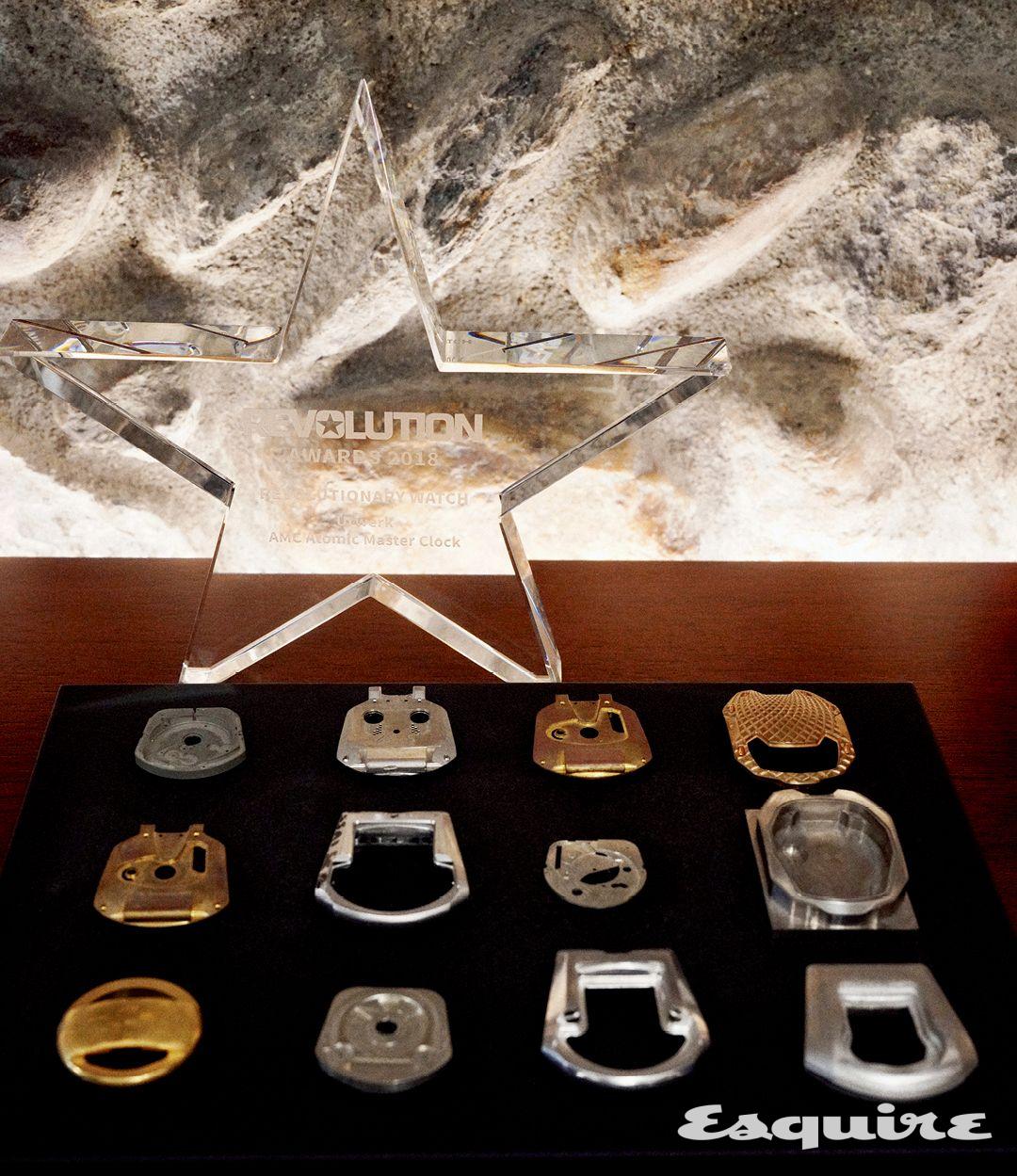 우르베르크 아틀리에의 독특한 케이스들.