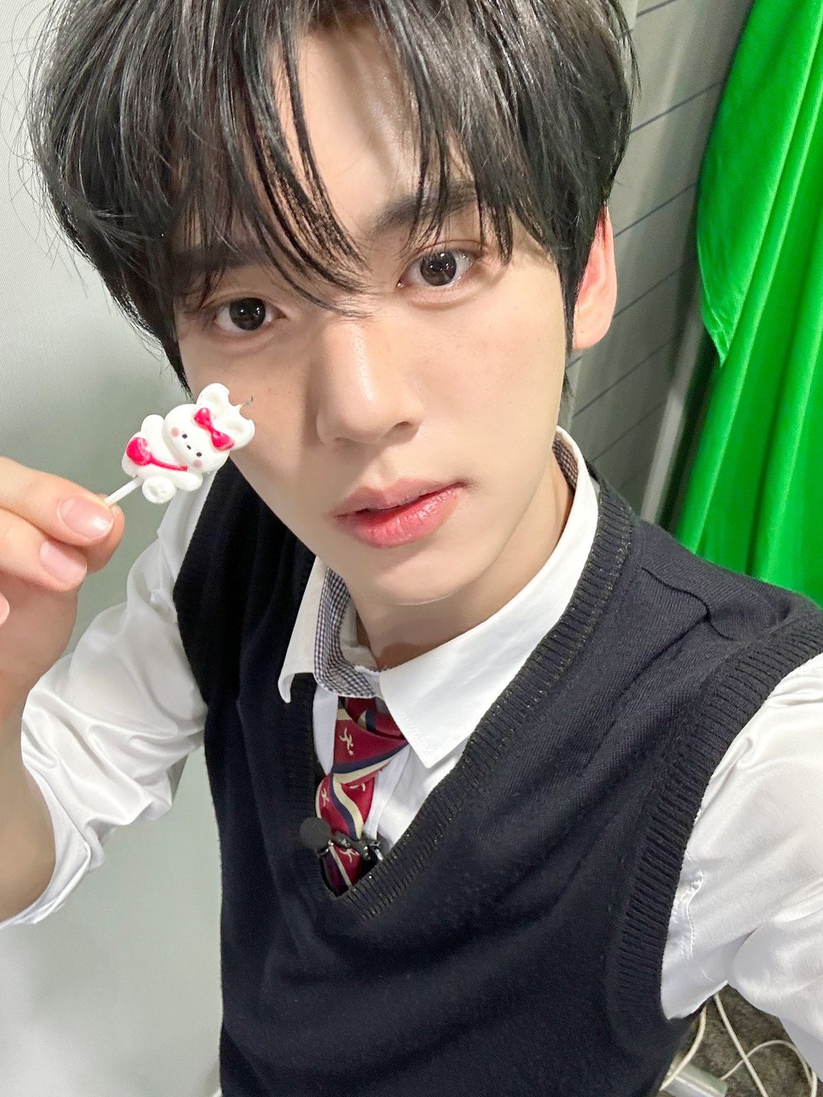 출처: 제로베이스원 공식 SNS