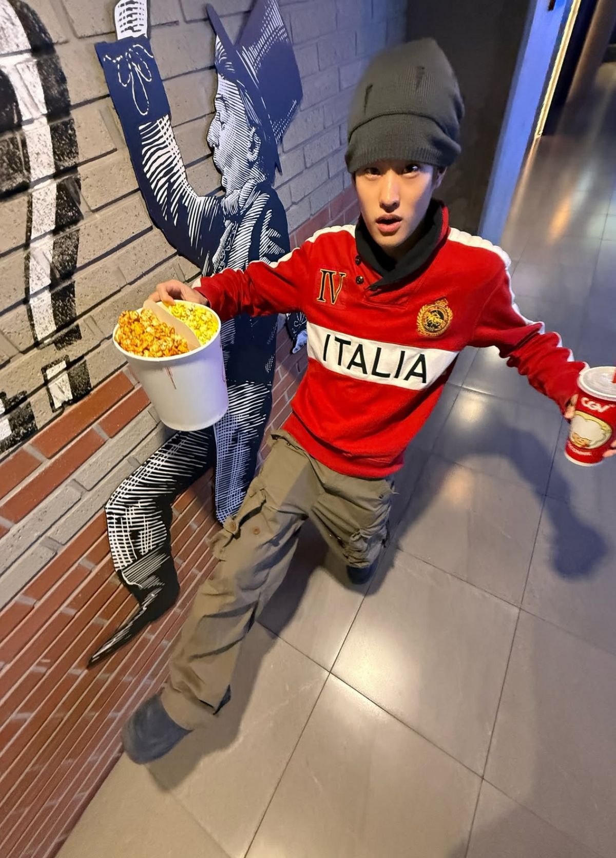 라이즈 소희 착용/ ANDERSSON BELL 로에 파타니 카고 팬츠