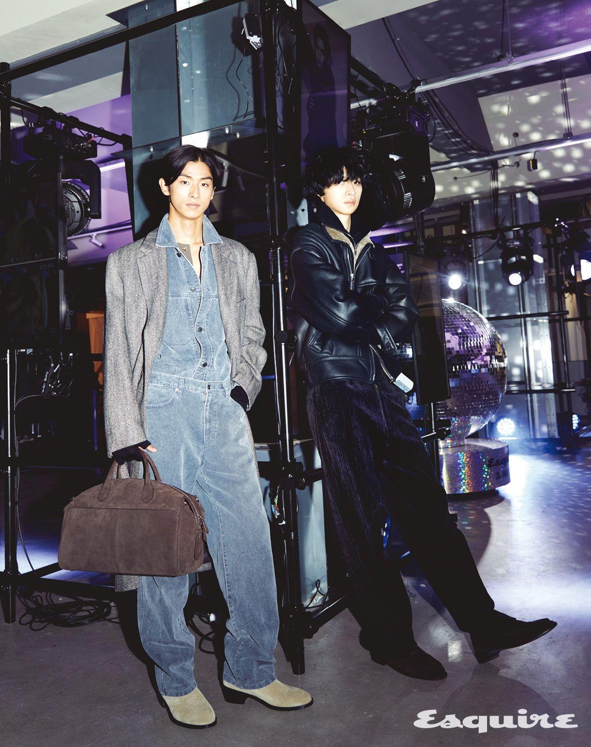 타임 옴므의 2025 F/W 시즌 ‘Breeze from the Touch’ 컬렉션 룩을 입은 모델 유고와 김정식.