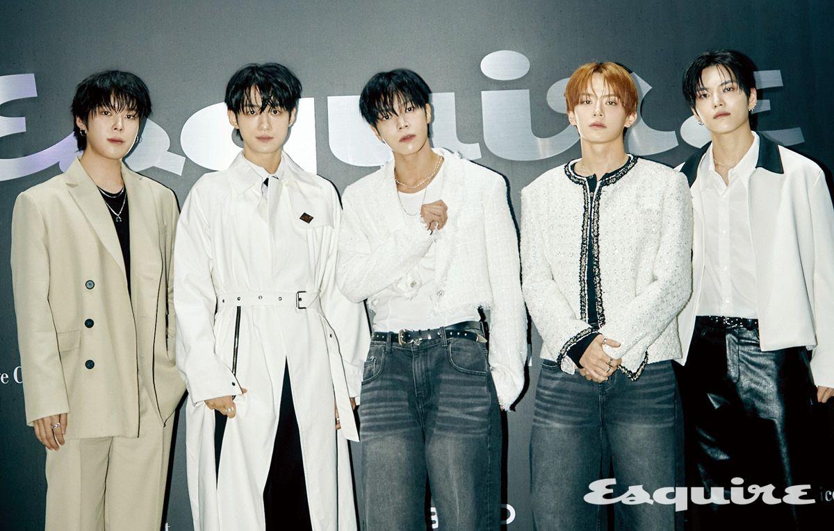 포토월에 선 베리베리.