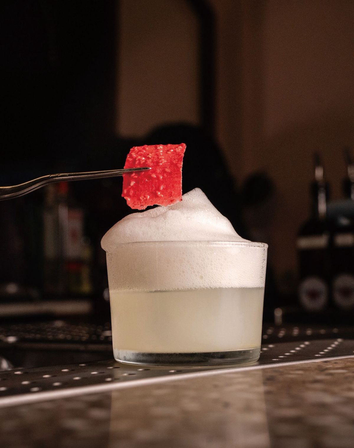 바 '소시오'는 주변 가게들과 시너지 효과를 내어 지속 가능한 칵테일 문화를 구축하기 위해 노력한다.