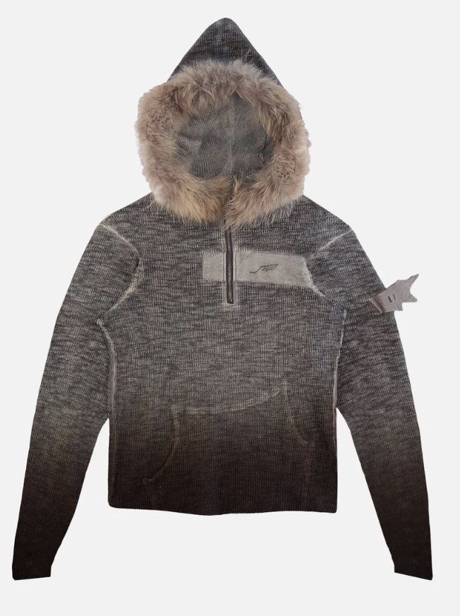 에이시네틱스(AESYNCTX) 퍼 후드 / 출처: 브랜드 공식 홈페이지