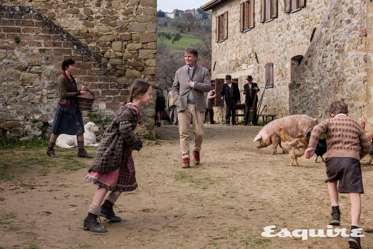 브랜드 창립자인 브루넬로 쿠치넬리의 삶과 이탈리아 장인 정신을 깊이 있게 조명하는 다큐멘터리 영화.