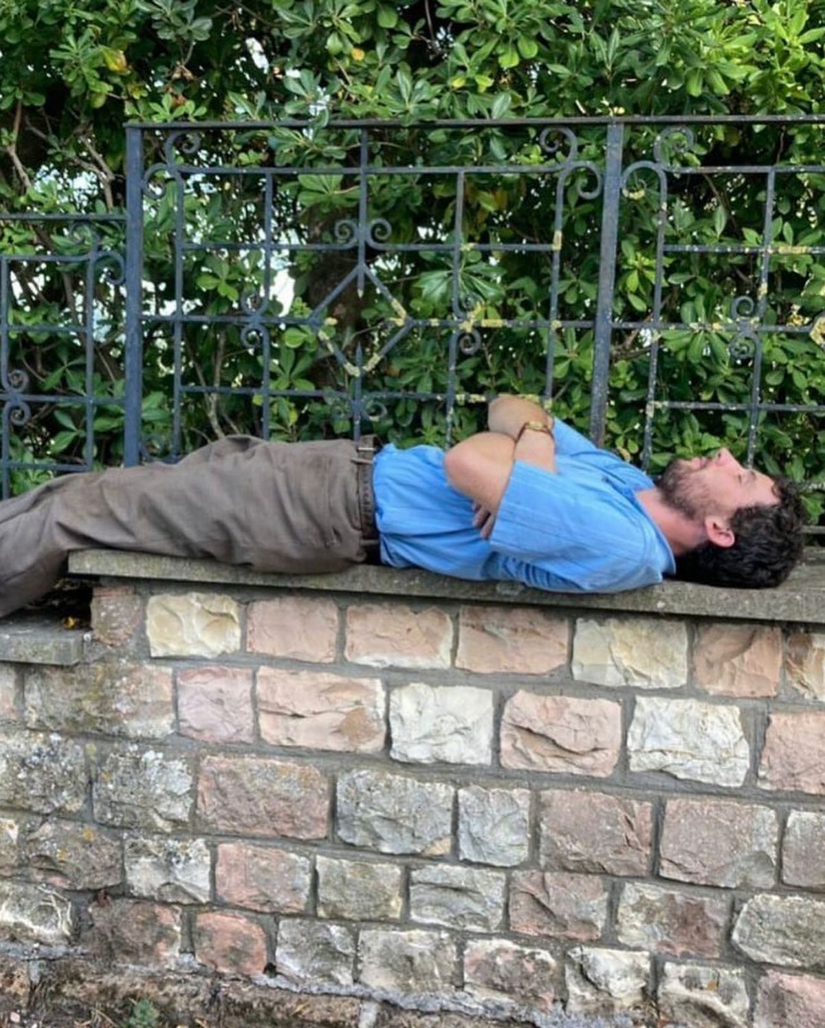 '나이브스 아웃3' 조쉬 오코너 TMI 12 / 출처: 인스타그램 @neonrated