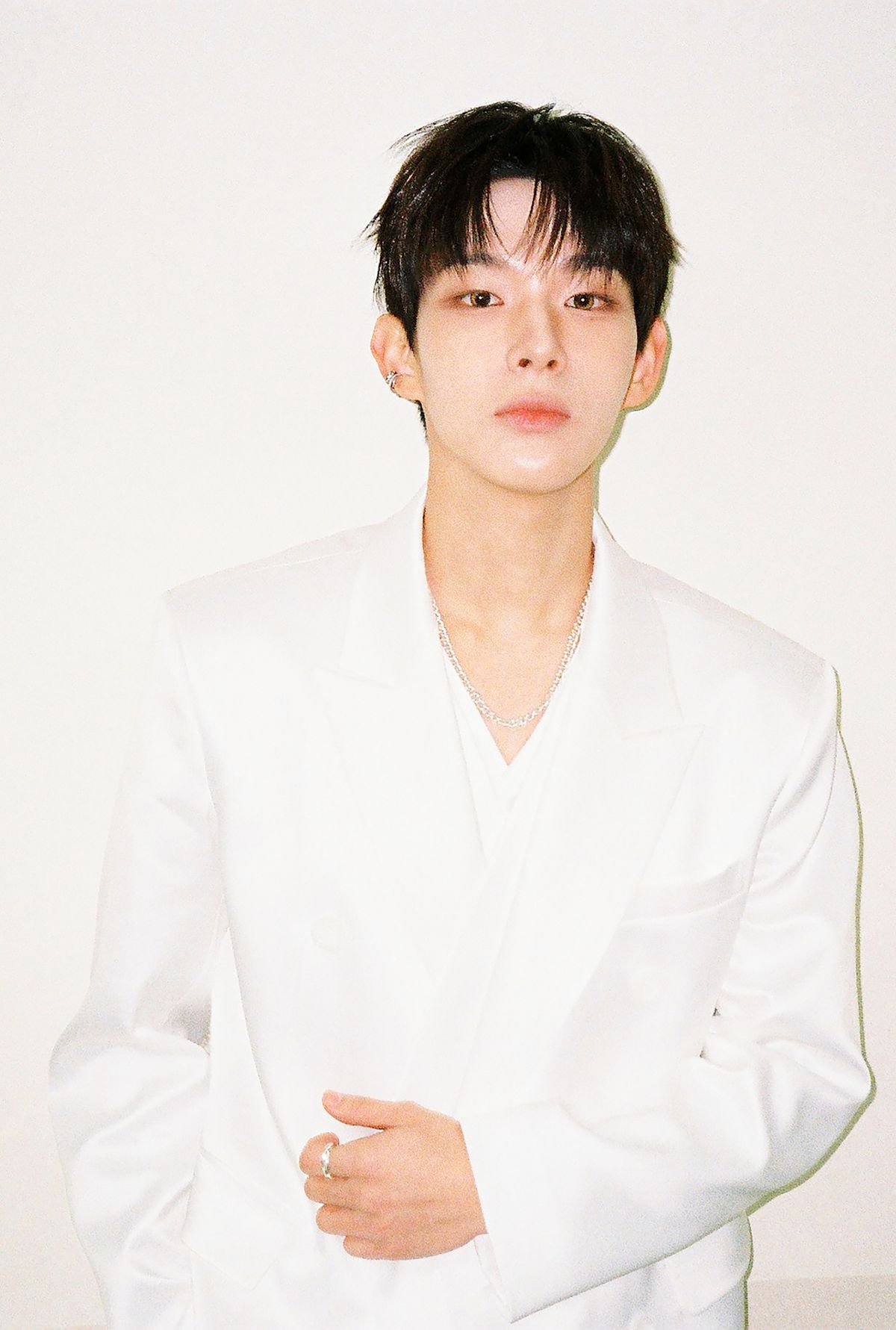 아홉(AHOF) 첫 팬 콘서트 백스테이지, 스티븐