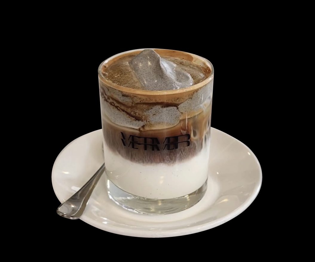 묵직하면서도 쫀쫀한 베티버 성수 흑임자 크림 라떼/ 이미지 출처: 네이버지도 업체 등록