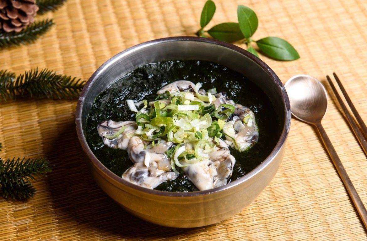 서울에서 맛보는 여수의 맛 오동도 매생이떡국/ 이미지 출처: 네이버지도 업체 등록