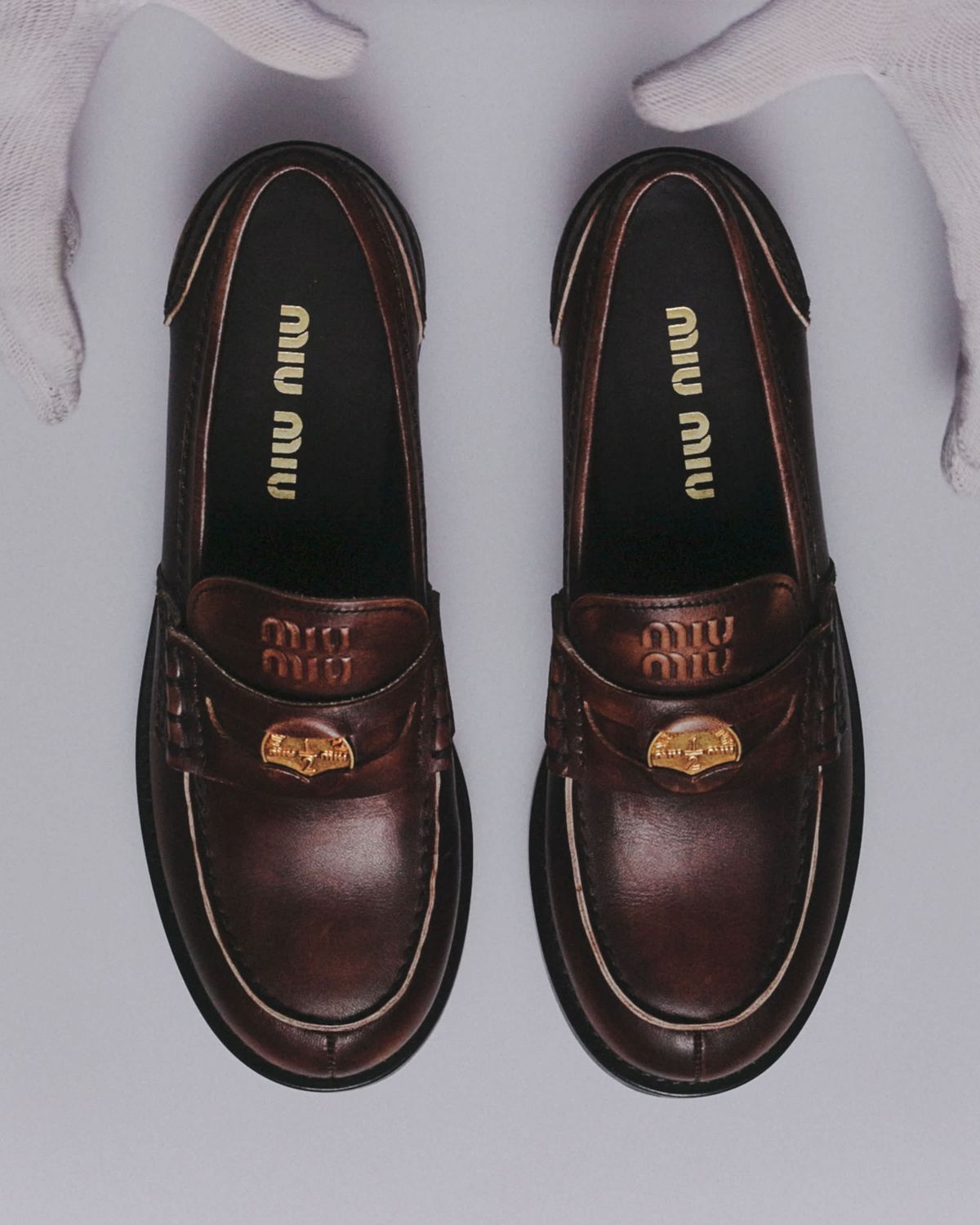 'MAKING OF OLD' 프로젝트 / 이미지 출처 : 미우미우