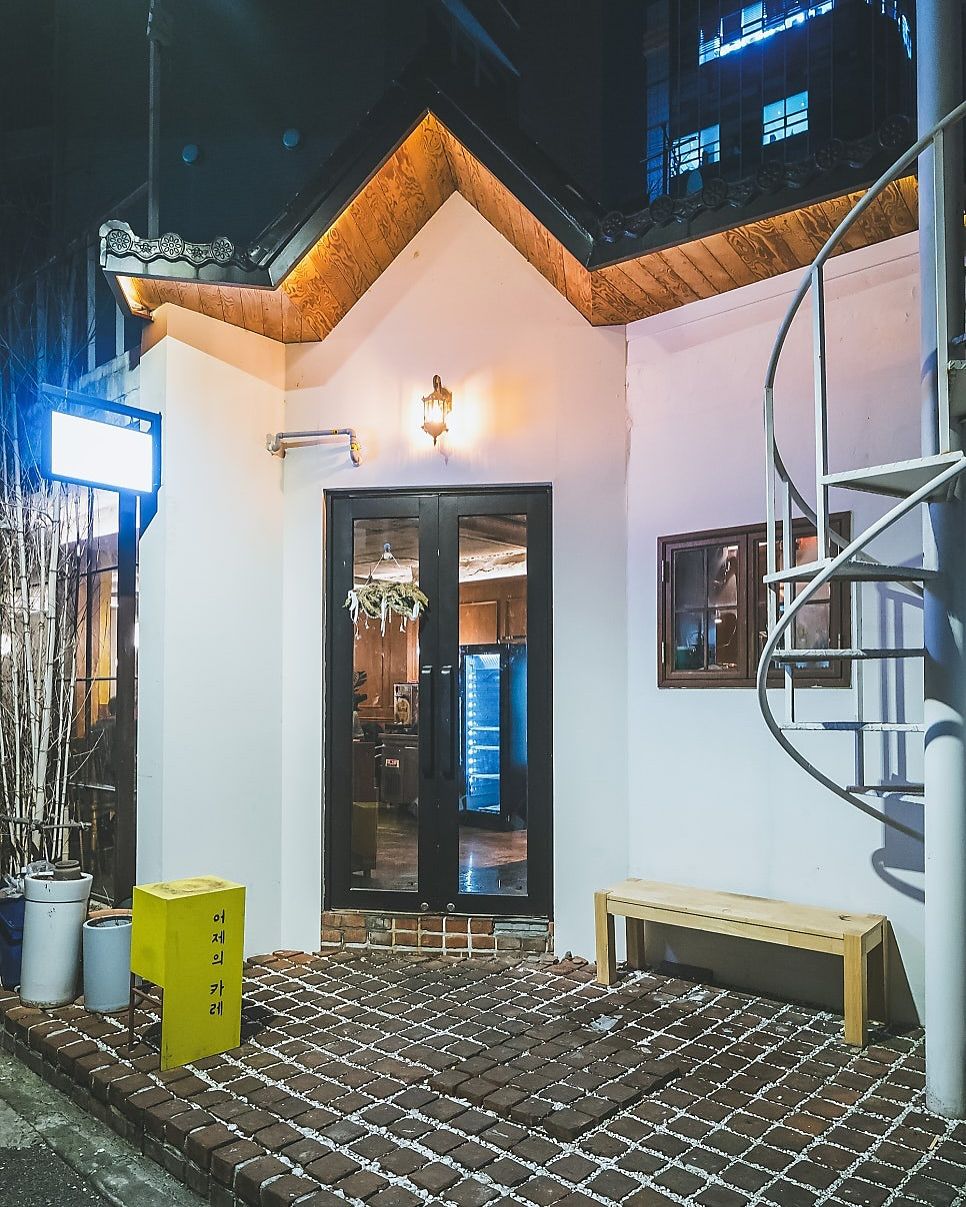 어제의카레 성수동 지점 / 이미지 출처 : 인스타그램 @last_nightcurry_lab