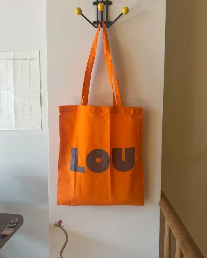 감각과 취향 좋기로 유명한 패들러스 커피 오너의 세계관을 엿볼 수 있는 카페 로우. / 이미지 출처 : 인스타그램 @lou_nakano