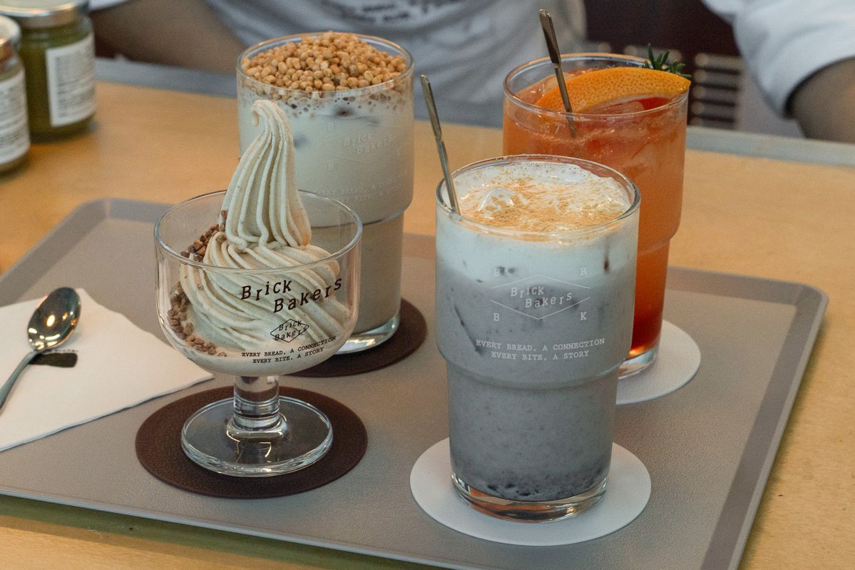 메밀을 사용한 브릭베이커스 동해의 시그너처 메뉴들. | 이미지 출처: 네이버지도 업체 제공 이미지