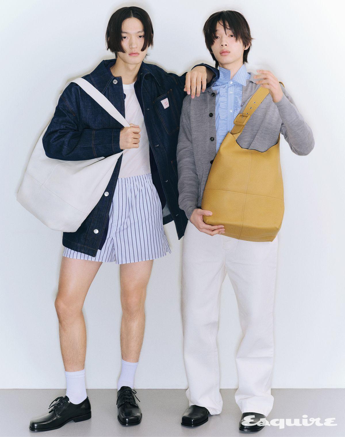 (왼쪽부터) 데님 워크 재킷, 셔츠, 티셔츠, 스트라이프 쇼츠, 더비 슈즈, 화이트 에티엔느 크로스보디백 모두 가격 미정 아미. 카디건, 스트라이프 포플린 러플 셔츠, 팬츠, 앵클부츠, 옐로 에티엔느 크로스보디백 모두 가격 미정 아미.