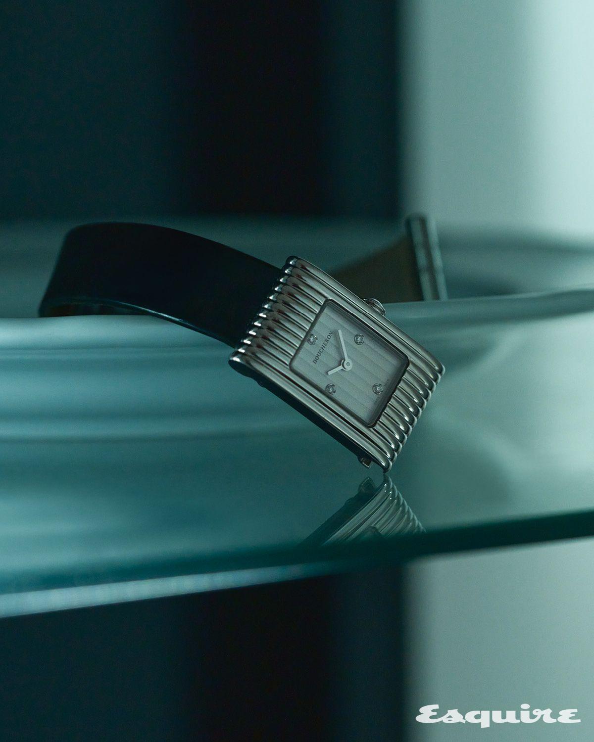 이미지 캡션 영역