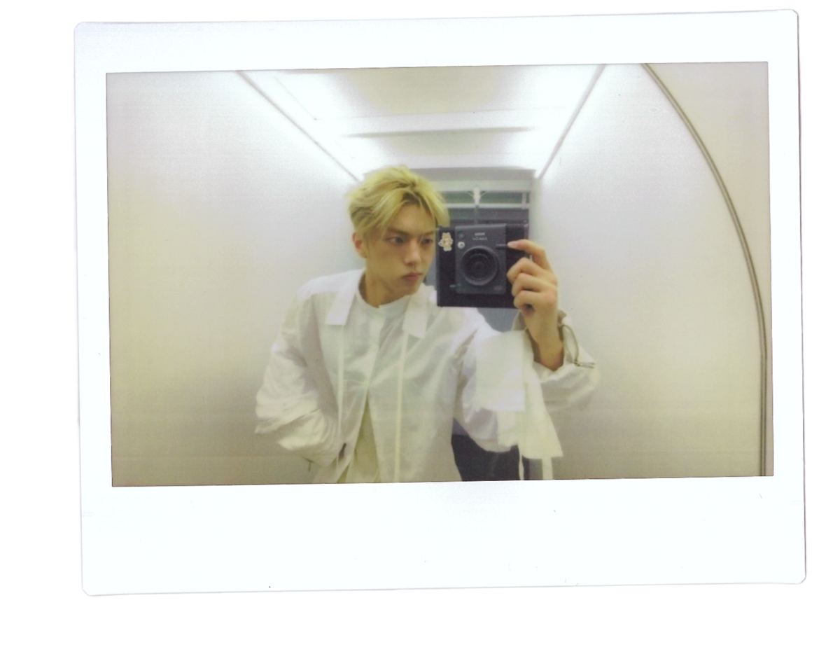 휘브 이정 사인 폴라로이드 이벤트