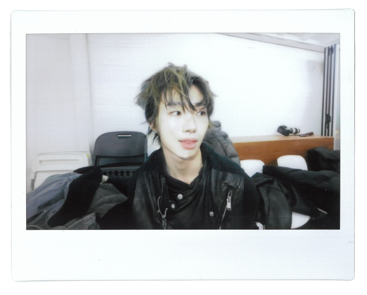 휘브 원준 사인 폴라로이드 이벤트