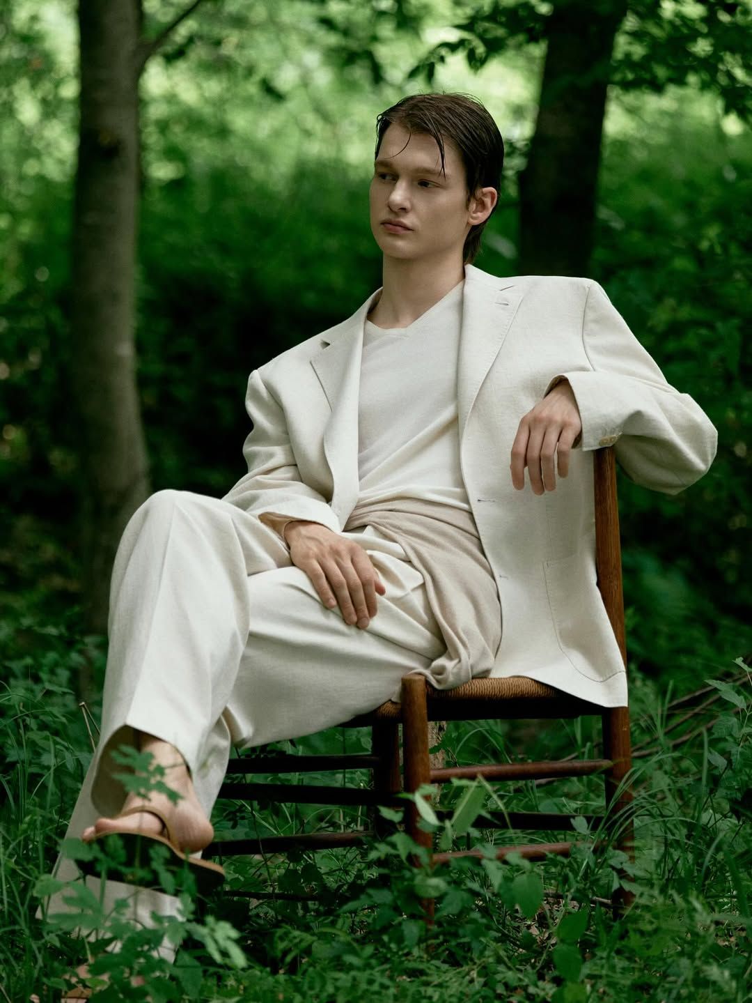 에식 후에도 실용적으로 활용할 수 있는 아프롬 수트 / 이미지 출처 : 아프롬