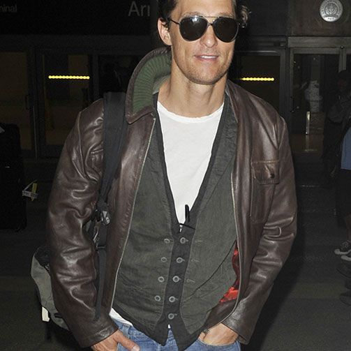 2011년 LAX(로스앤젤레스 국제공항)에서 사진을 찍힌 매튜 맥커너히의 모습 / 이미지 출처: www.dreamstime.com