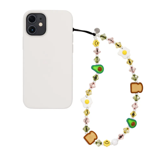 다양한 컬러와 모양의 비즈를 사용하는 스트링팅 제품 / 이미지 출처: 스트링팅 인스타그램 @string_ting