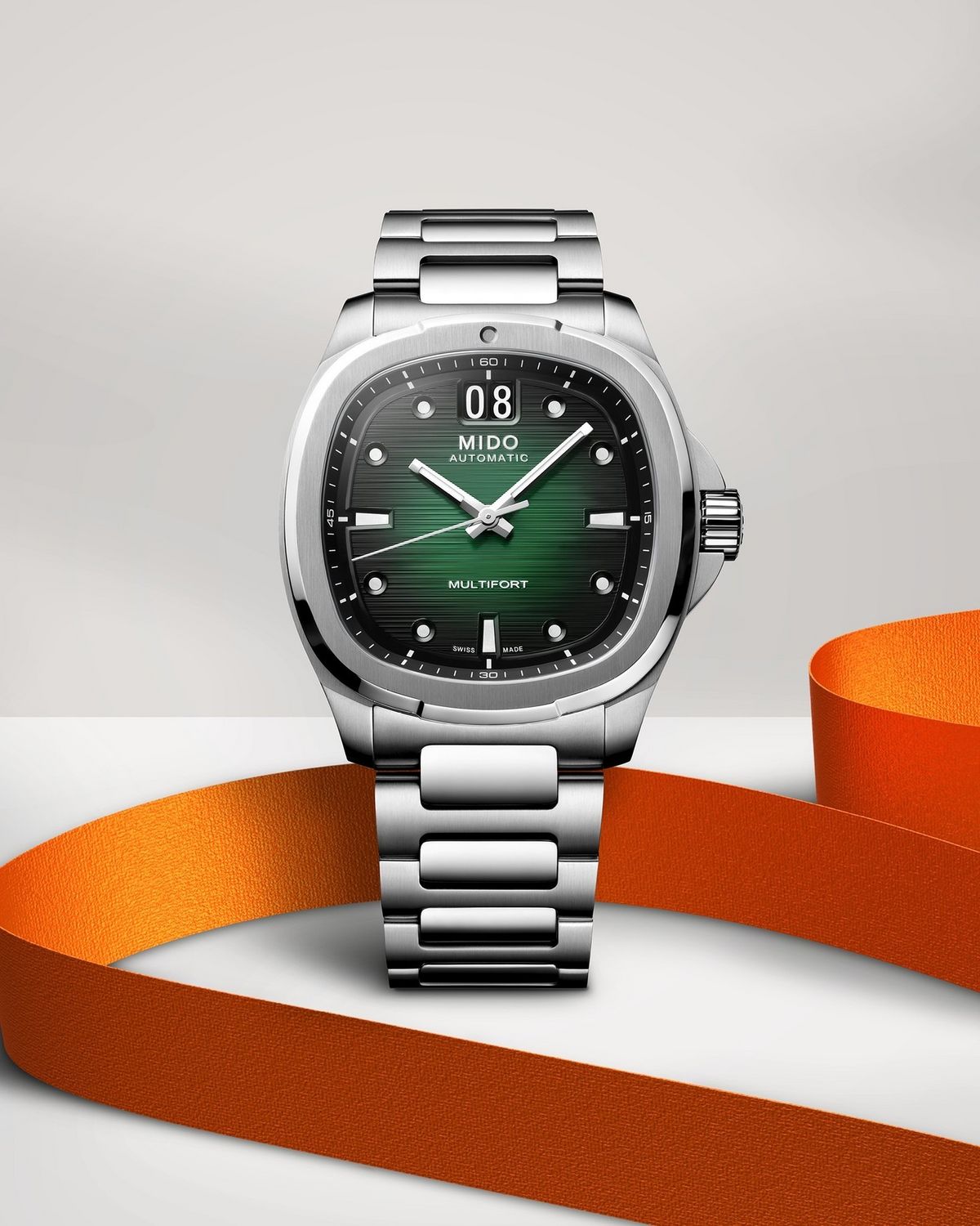 정교한 빅 데이트 메커니즘과 세련된 사각형 케이스로 미도의 새로운 전성기를 이끄는 멀티포트 TV 빅 데이트 / 이미지 출처 : 미도