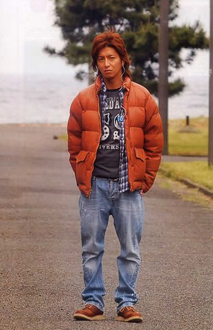 양가죽 특유의 부드럽고 유연한 촉감이 특징으로, 입을수록 사용자의 몸에 맞춰 에이징되는 맛이 있다.