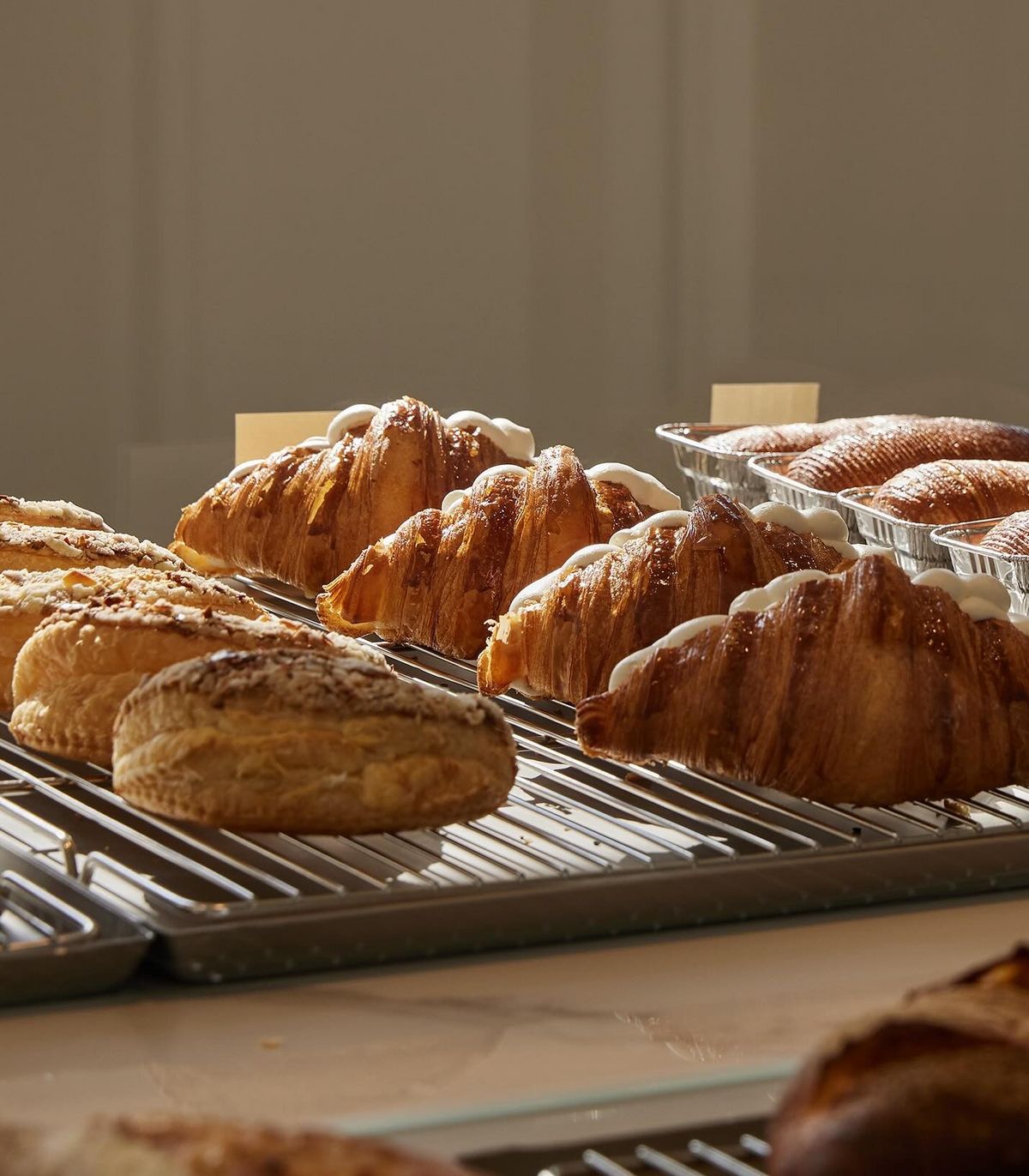 프랑스식 페이스트리를 중심으로 다양한 메뉴를 선보인다. / 이미지 출처 : 인스타그램 @mochuisle.frenchcafe