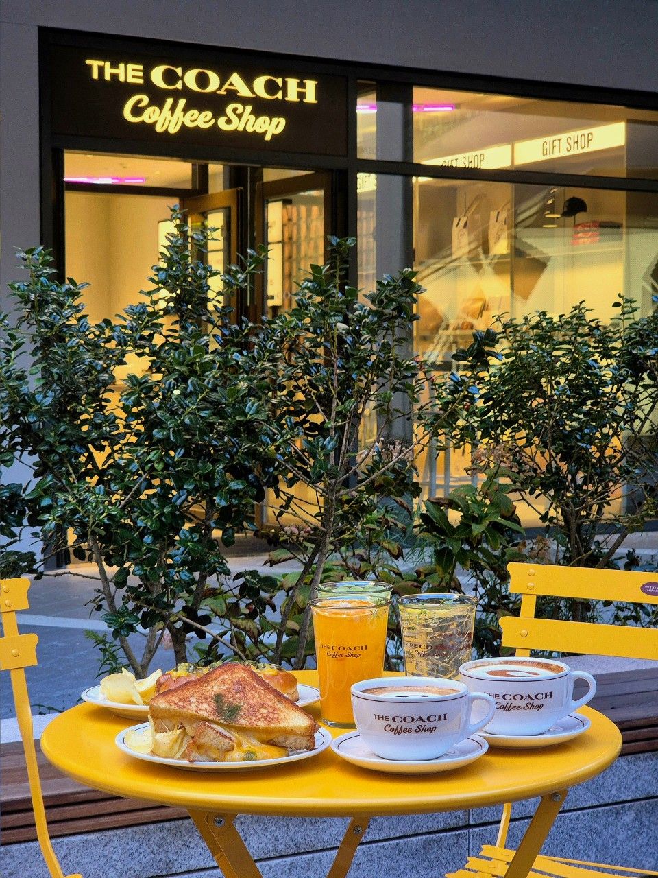 다양한 음료는 물론 델리, 디저트 메뉴까지 맛볼 수 있다. / 출처: 네이버지도 업체 제공