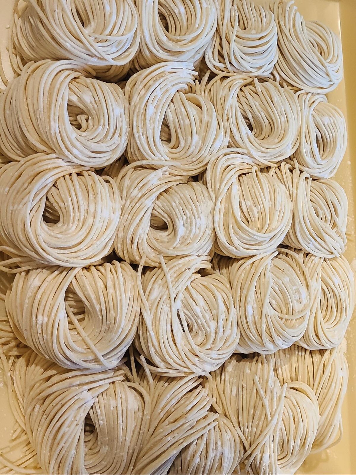 선착순 약 100그릇을 자가제면으로 제공한다. / 이미지 출처 : 인스타그램 @sarukame_ramen