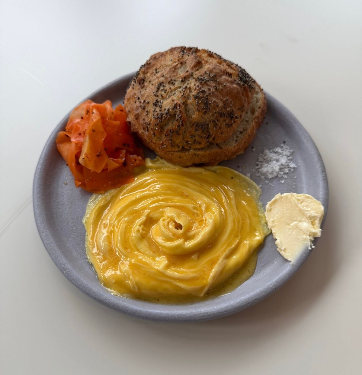 아침 8시부터 10시까지만 먹을 수 있는 ‘브렉퍼스트세트’. / 이미지 출처: 데케드 파크 네이버지도 업체 제공 이미지