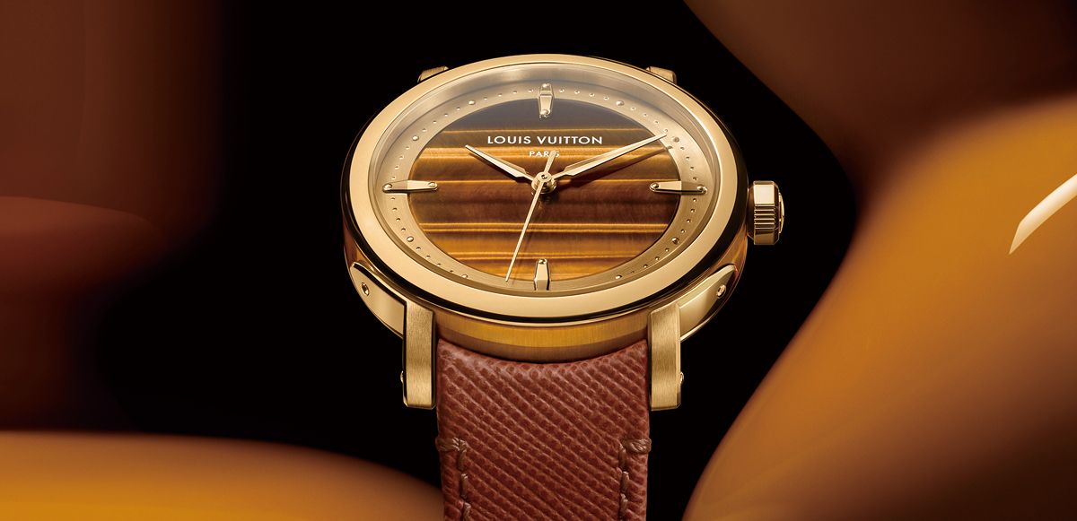 습기와 온도 변화에 취약한 소재의 물성에 맞춰 케이스 밀링 원칙을 재정립한 에스칼 타이거 아이.