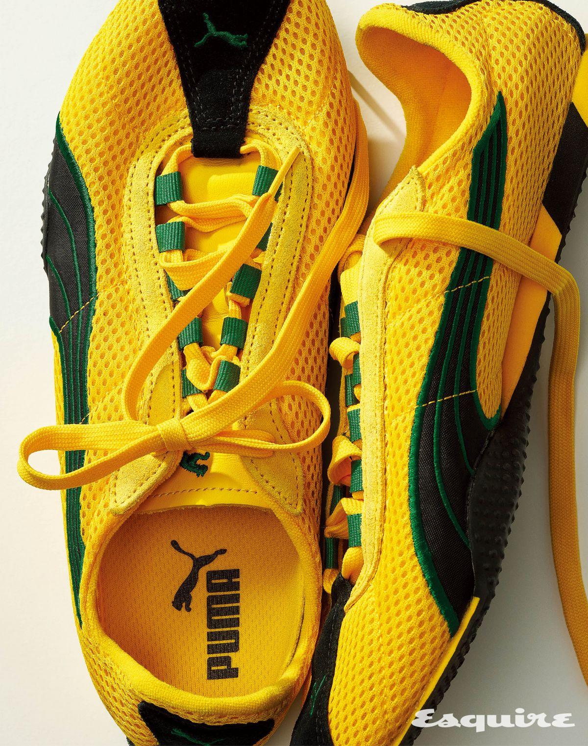 비비드한 옐로 메시 어퍼에 그린 자수로 곳곳을 장식한 에이치 스트리트 스니커즈 12만9000원 푸마.