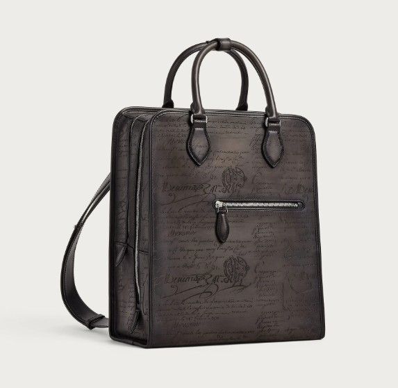 실용성과 세련미를 모두 갖춘 벨루티 백 / 이미지 출처: www.berluti.com