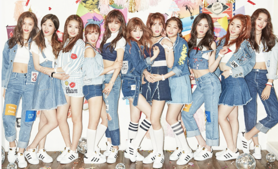 9년 만의 재결합을 알린 아이오아이 단체 사진 / 이미지 출처: 인스타그램 @ioi_official_ig